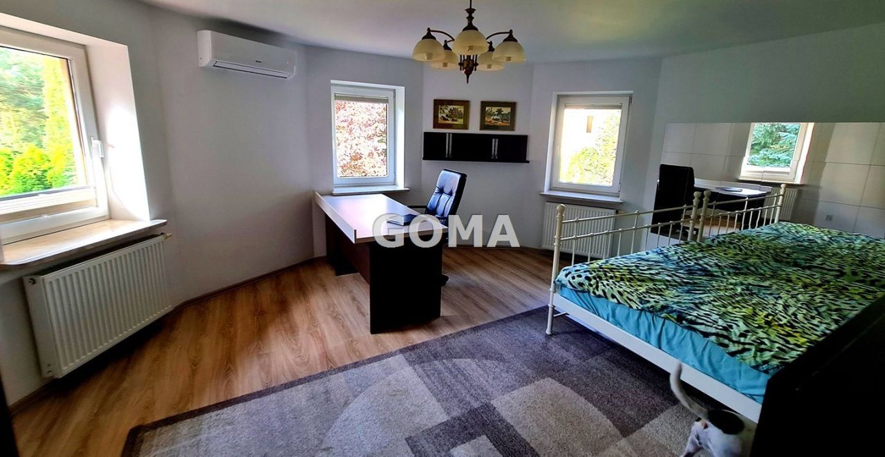 dom wolnostojący, 7 pokoi Józefów Centrum. Zdjęcie 16