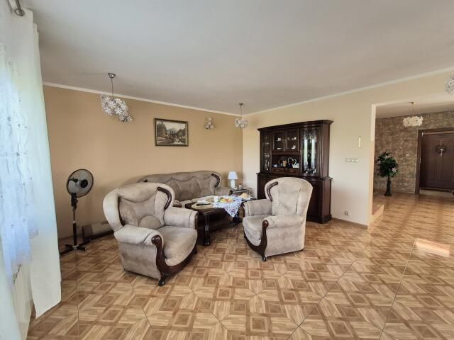 dom wolnostojący, 5 pokoi Czerwone. Zdjęcie 10