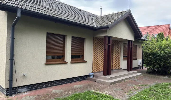 dom wolnostojący, 3 pokoje Wierzbno, ul. Wiosenna