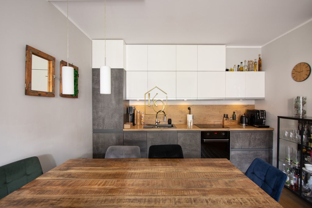 Mieszkanie 3-pokojowe Wysoka. Zdjęcie 4