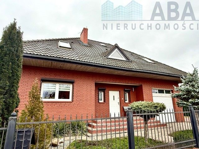 dom wolnostojący, 4 pokoje Konin Przydziałki, ul. Bursztynowa. Zdjęcie 1