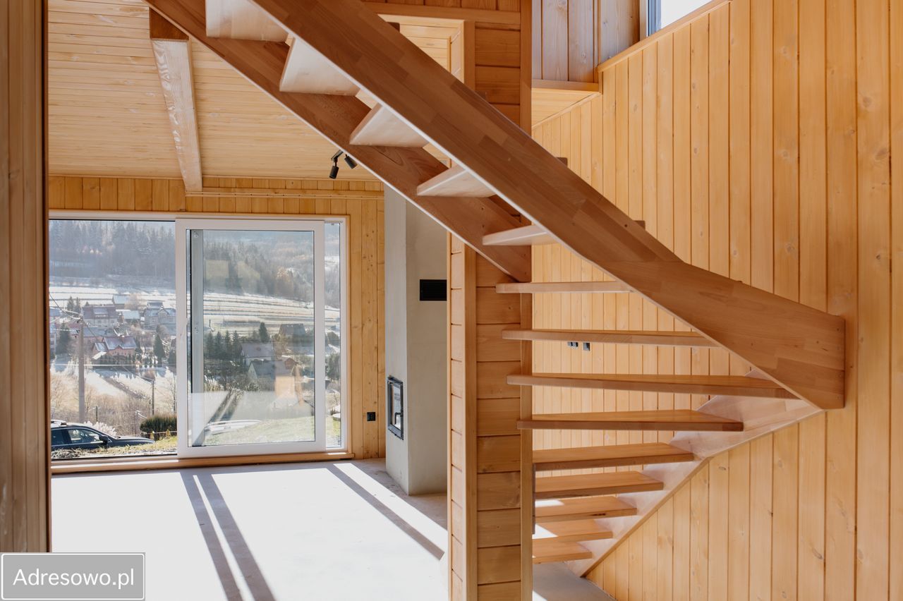 dom wolnostojący, 2 pokoje Bieńkówka. Zdjęcie 2