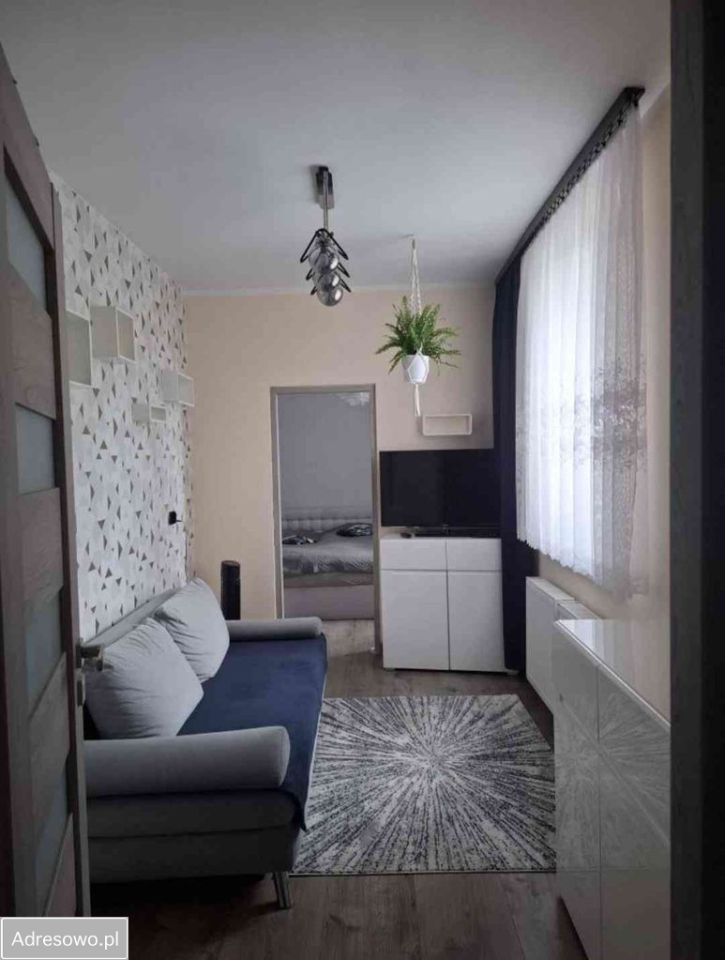 Mieszkanie 3-pokojowe Lewin Brzeski, ul. Hallera. Zdjęcie 4