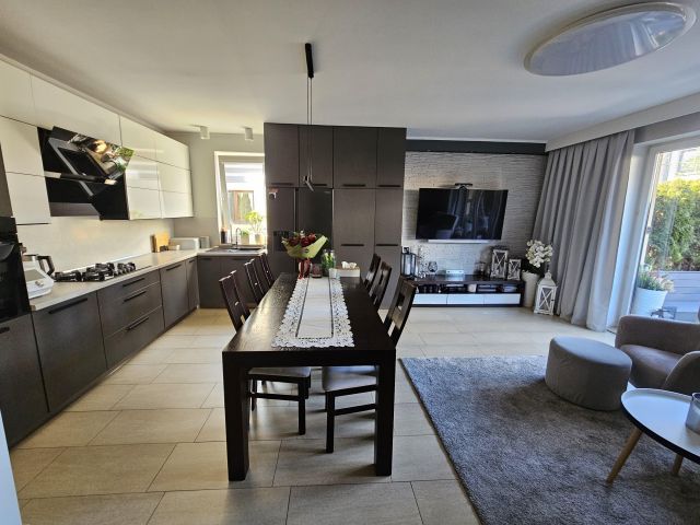 Mieszkanie 4-pokojowe Marki Struga, ul. Okólna. Zdjęcie 1