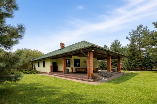 dom wolnostojący, 4 pokoje Bukowiec. Zdjęcie 2