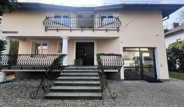 dom wolnostojący, 8 pokoi Warszawa Wawer, ul. Wygodna