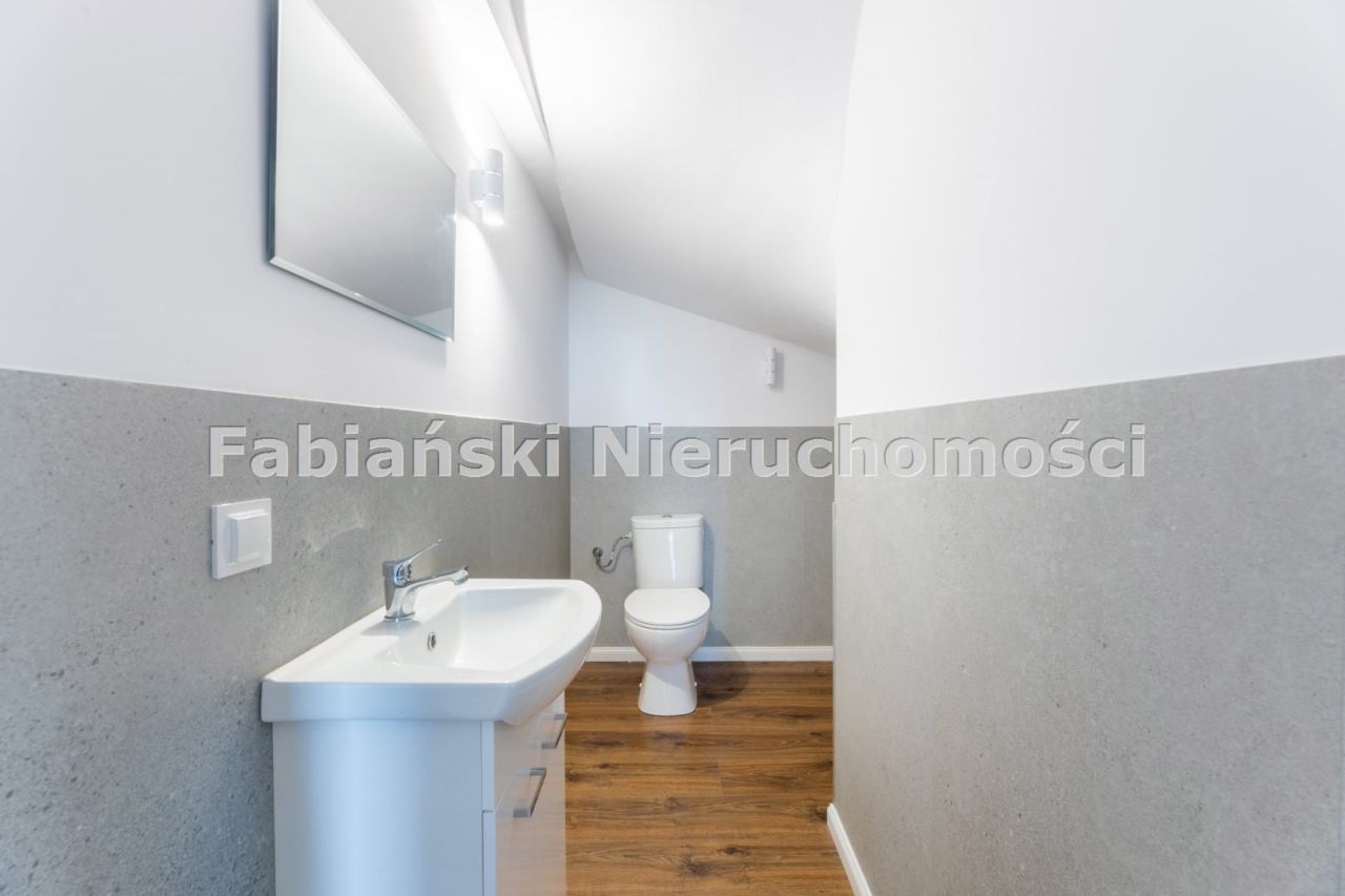 bliźniak, 5 pokoi Jasin. Zdjęcie 11