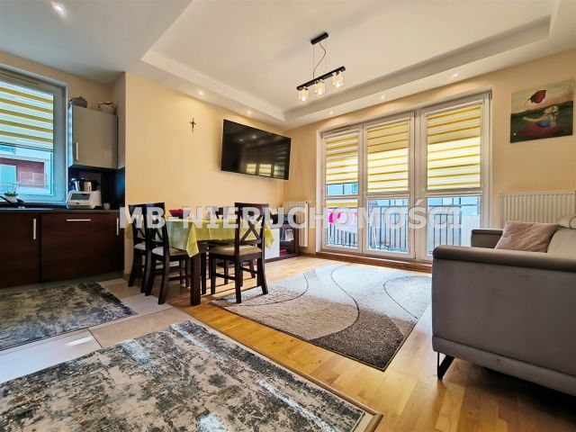 Mieszkanie 3-pokojowe Olsztyn Osiedle Generałów, ul. Bartąska. Zdjęcie 3