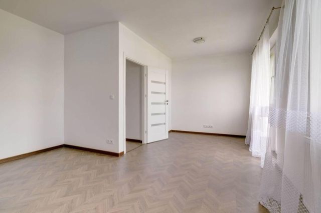 dom szeregowy, 4 pokoje Bieniewice, ul. Dobra. Zdjęcie 32