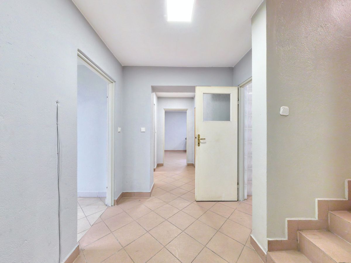 dom wolnostojący, 15 pokoi Zgierz, ul. Bolesława Prusa. Zdjęcie 16