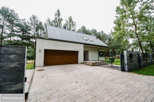 dom wolnostojący, 5 pokoi Myrcha. Zdjęcie 1