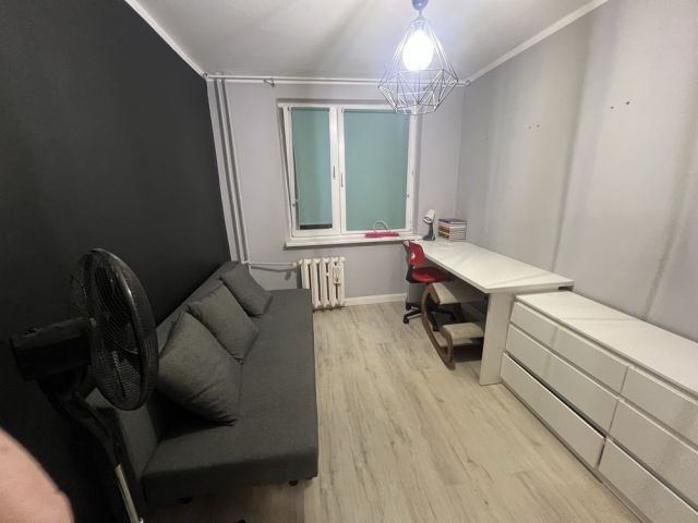 Pokój 3-pokojowe Wrocław Fabryczna. Zdjęcie 1