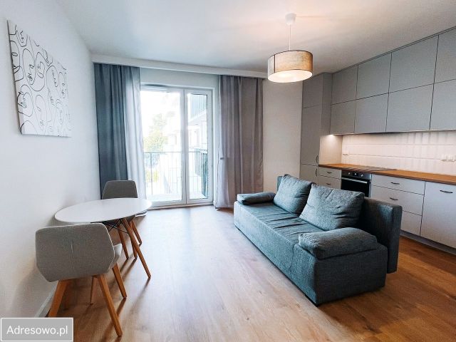 Mieszkanie 1-pokojowe Warszawa Włochy, ul. Łopuszańska. Zdjęcie 1