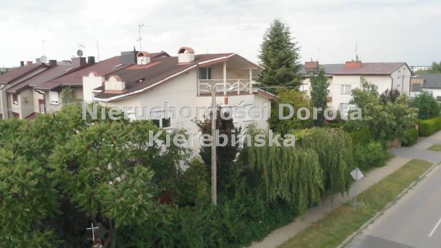 dom szeregowy, 8 pokoi Tomaszów Mazowiecki. Zdjęcie 39