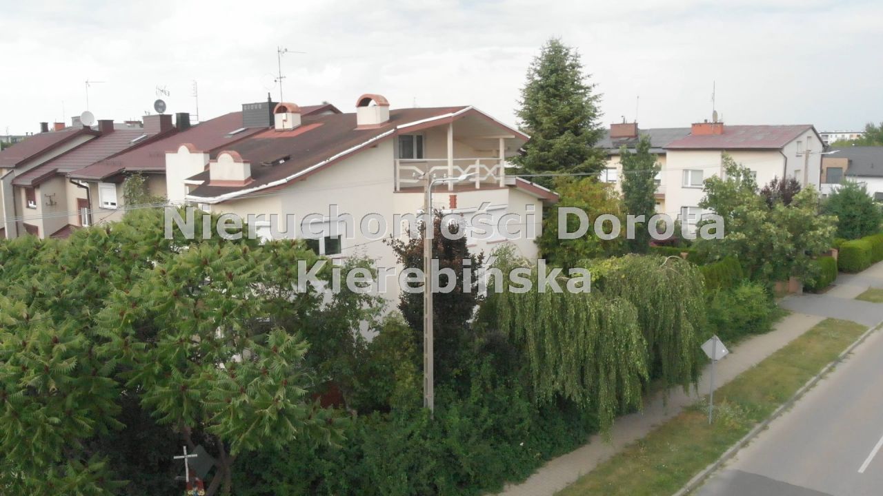 dom szeregowy, 8 pokoi Tomaszów Mazowiecki. Zdjęcie 39