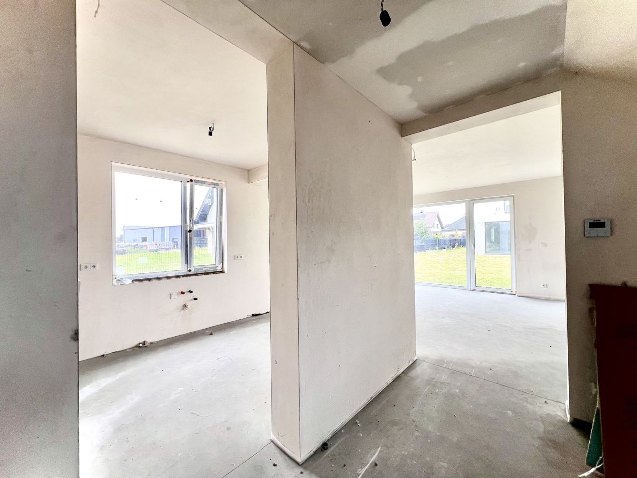 dom wolnostojący, 5 pokoi Mników. Zdjęcie 13