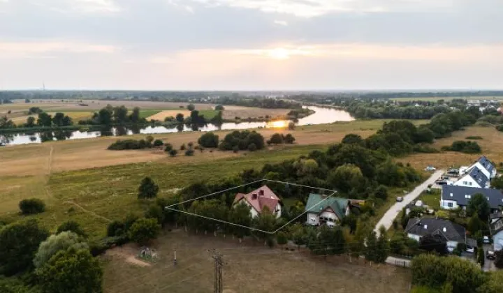 dom wolnostojący, 6 pokoi Czernica, ul. Mikołaja Reja