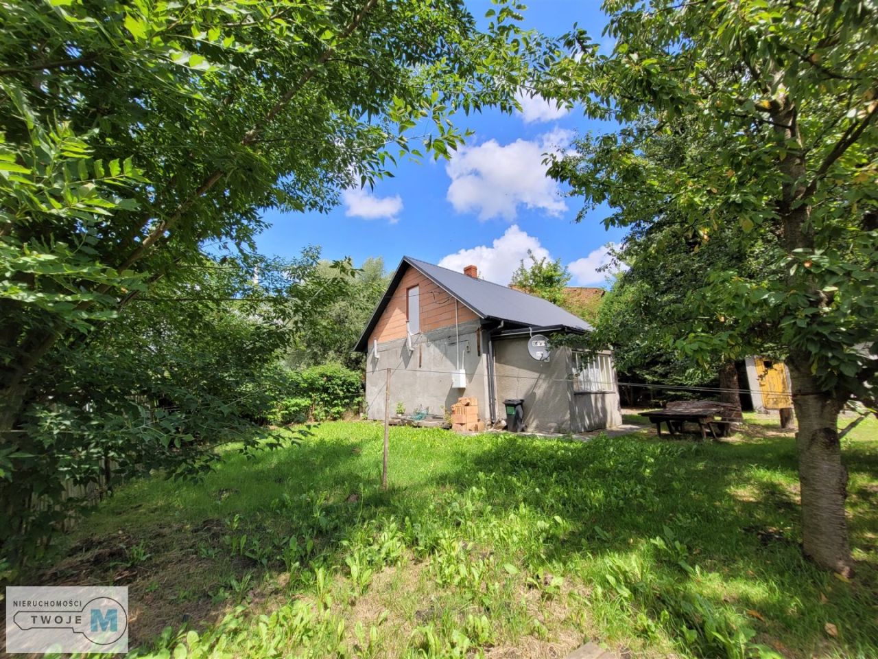 dom wolnostojący, 2 pokoje Działoszyce. Zdjęcie 2