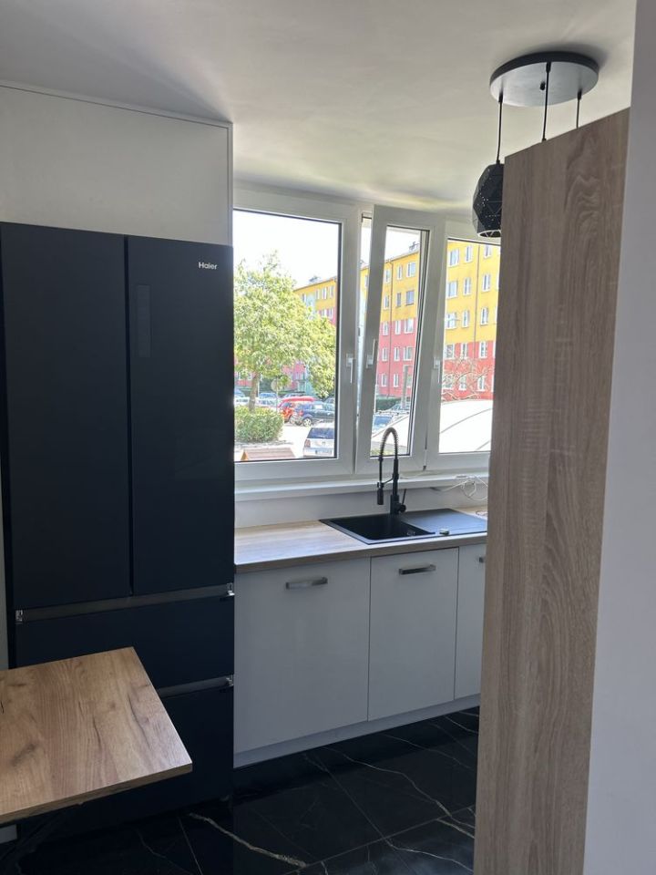 Mieszkanie 3-pokojowe Jelenia Góra Zabobrze. Zdjęcie 2