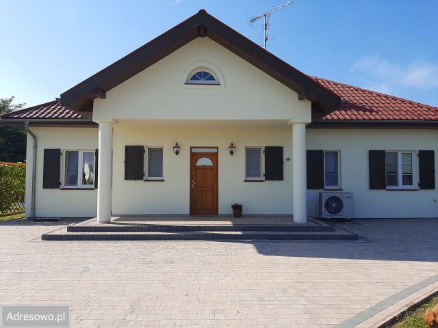 dom wolnostojący, 5 pokoi Grodzisk Wielkopolski, ul. Kąkolewska. Zdjęcie 1