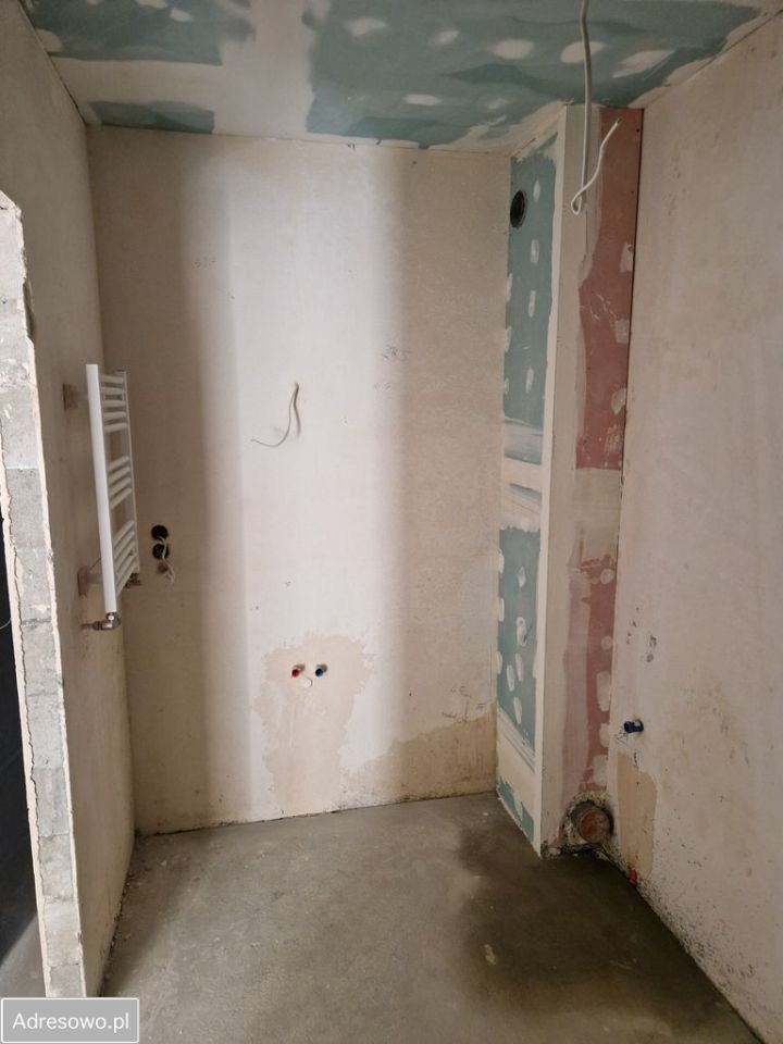 Mieszkanie 3-pokojowe Rudna Mała. Zdjęcie 3