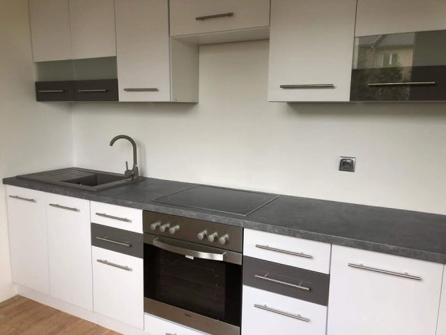 bliźniak, 3 pokoje Opaka. Zdjęcie 8