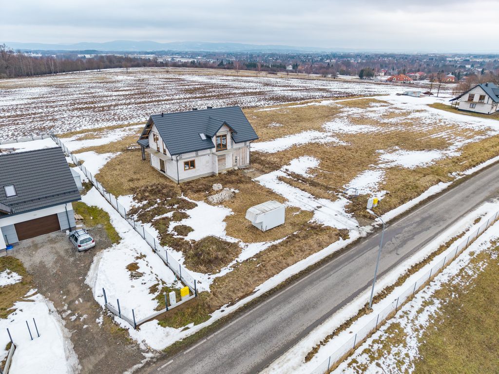 dom wolnostojący, 5 pokoi Zręcin, ul. Przylaski. Zdjęcie 3
