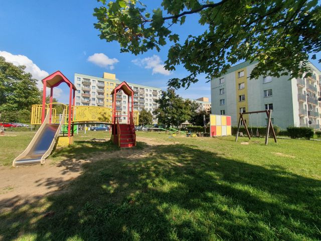 Mieszkanie 3-pokojowe Ruda Śląska Czarny Las, ul. Jana Stefana Dworaka. Zdjęcie 1