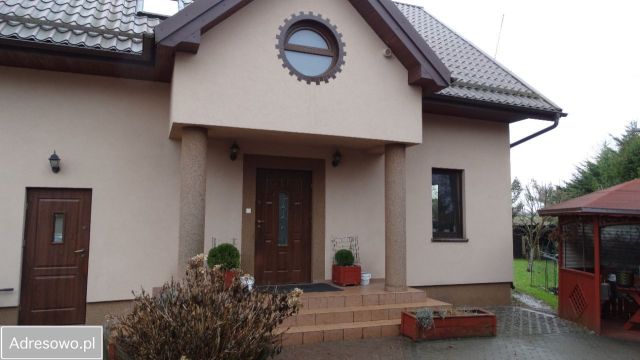 dom wolnostojący, 5 pokoi Starzyno, ul. Słoneczna. Zdjęcie 1