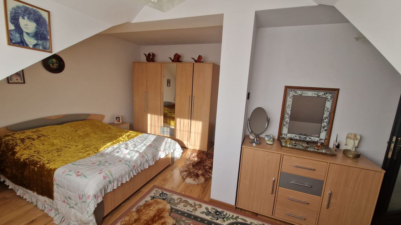 bliźniak, 5 pokoi Bąków, Klonowa. Zdjęcie 5