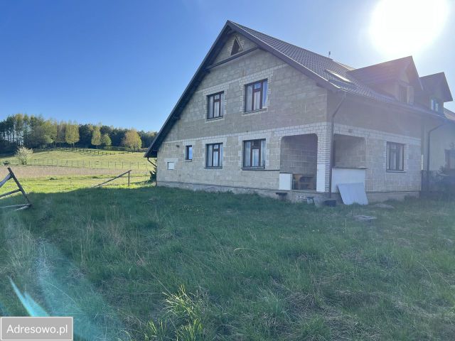 bliźniak, 6 pokoi Węsiory. Zdjęcie 1