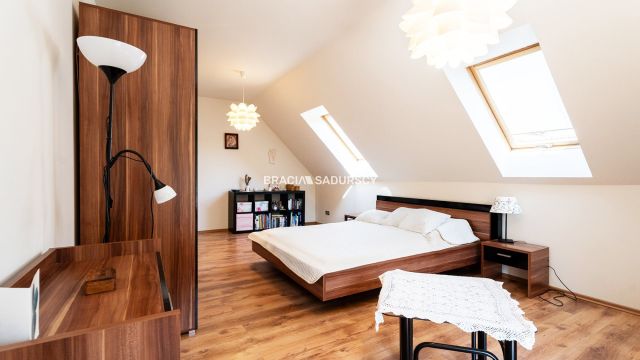 bliźniak, 5 pokoi Libertów, ul. św. Floriana. Zdjęcie 19