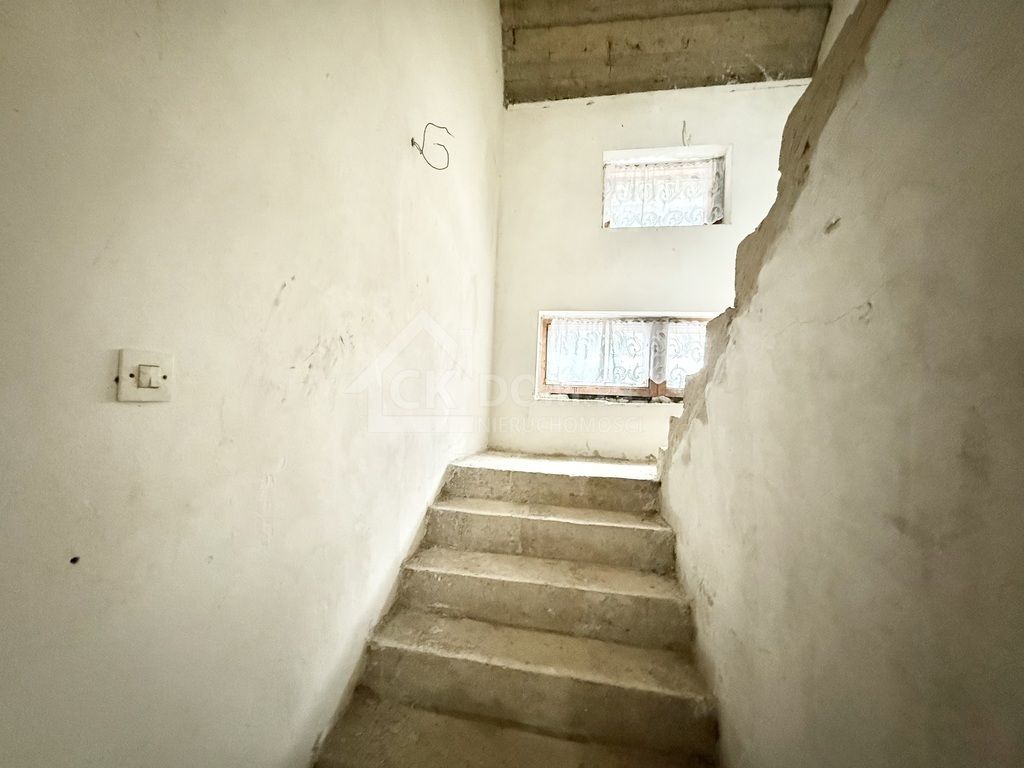 dom wolnostojący, 7 pokoi Lesica Bławatków. Zdjęcie 13