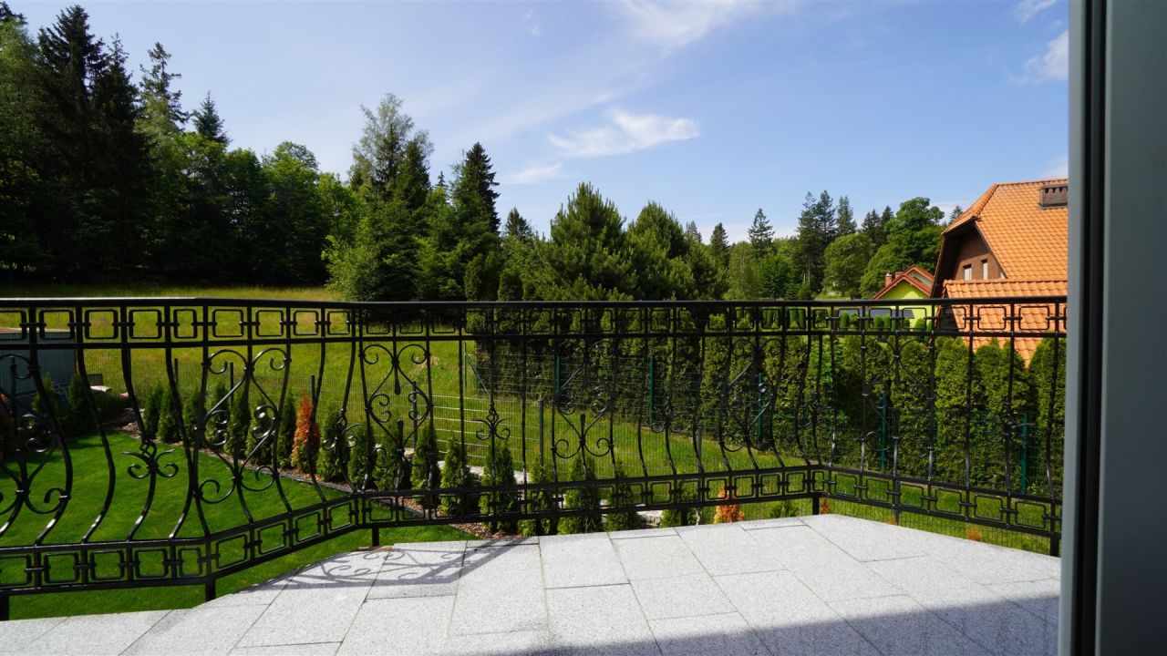 dom wolnostojący, 6 pokoi Szklarska Poręba Biała Dolina, ul. Zdrojowa. Zdjęcie 23