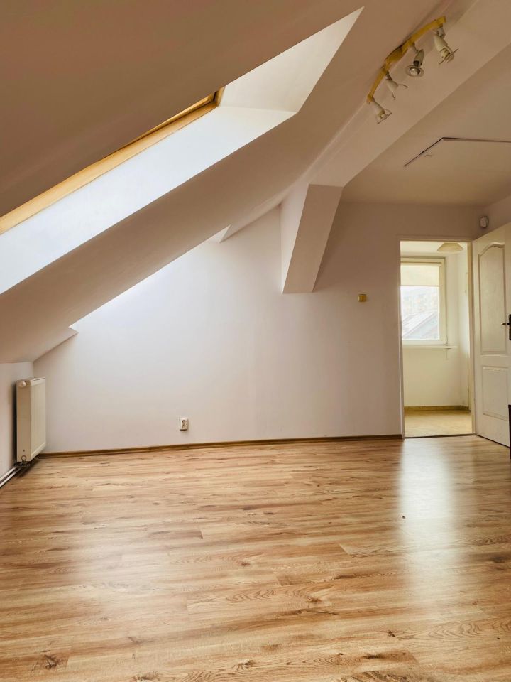 Mieszkanie 2-pokojowe Kraków Podgórze Duchackie, ul. Beskidzka. Zdjęcie 1