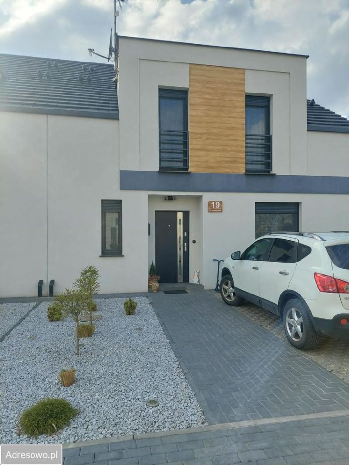 Mieszkanie 4-pokojowe Rawicz. Zdjęcie 1