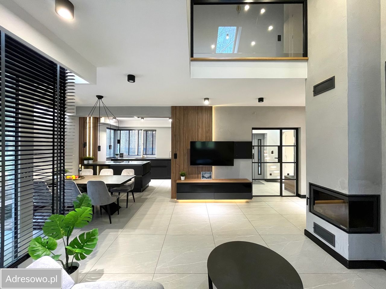 dom wolnostojący, 5 pokoi Myrcha. Zdjęcie 3