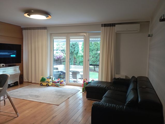 Mieszkanie 4-pokojowe Marki Kolonia Makówko, ul. Okólna. Zdjęcie 1