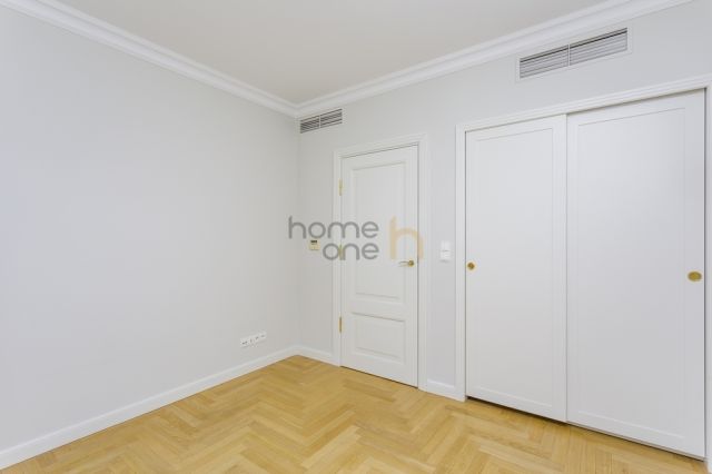 Mieszkanie 3-pokojowe Warszawa Śródmieście, ul. Wojciecha Górskiego. Zdjęcie 9