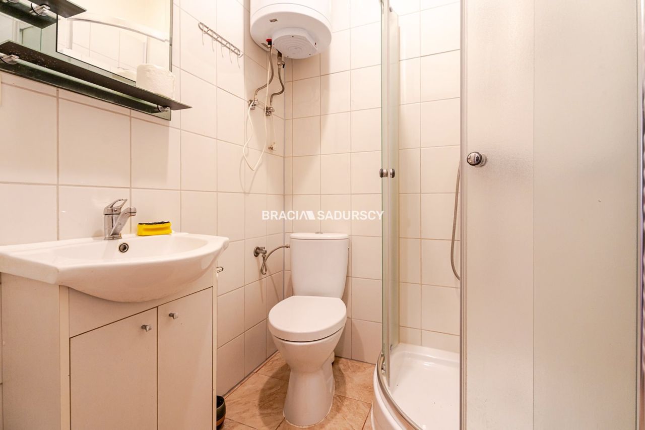 dom wolnostojący, 5 pokoi Łomna. Zdjęcie 35