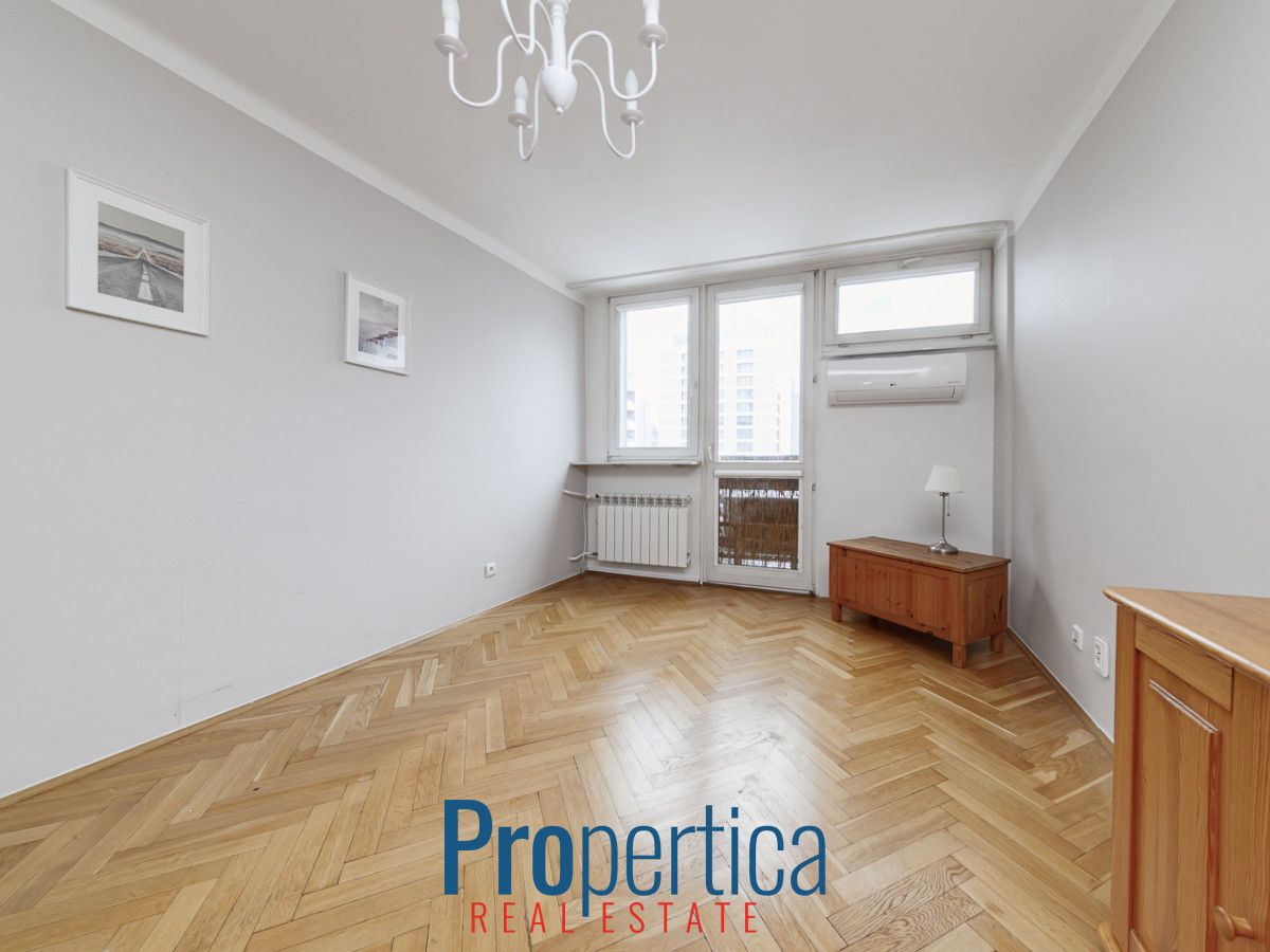 Mieszkanie 3-pokojowe Warszawa Wola, ul. Pereca. Zdjęcie 2