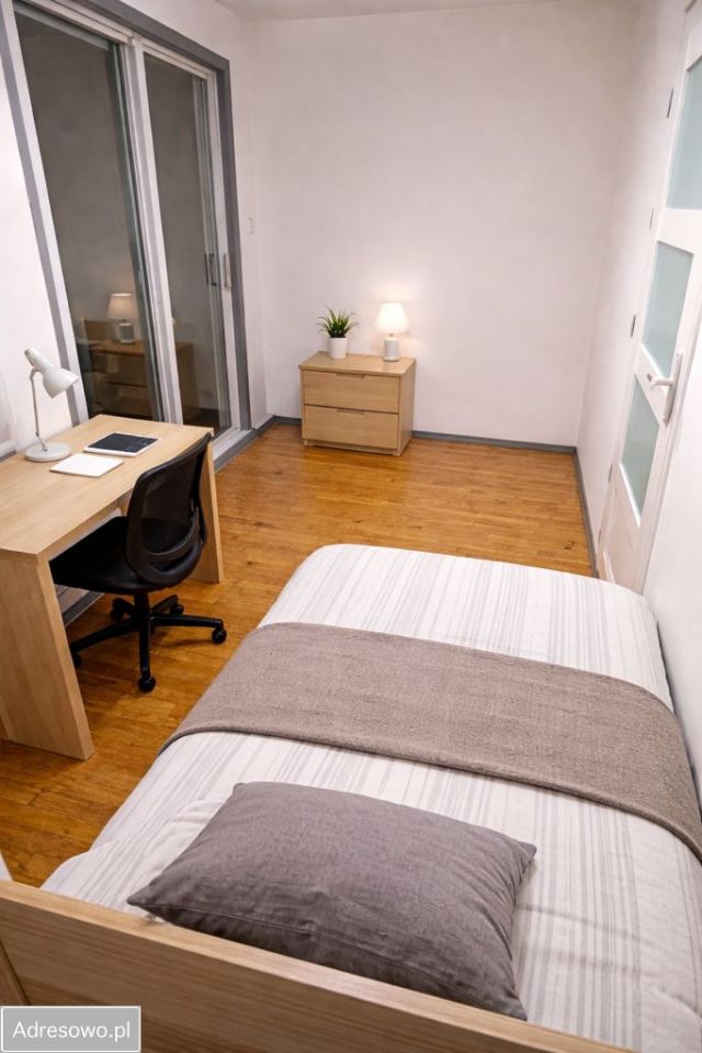 Mieszkanie 3-pokojowe Józefosław. Zdjęcie 3