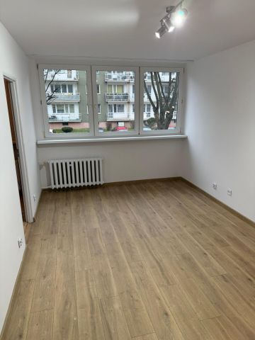 Mieszkanie 1-pokojowe Żarów, ul. Władysława Łokietka. Zdjęcie 1