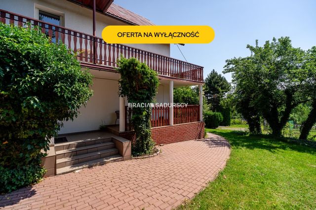 dom wolnostojący, 10 pokoi Łazy. Zdjęcie 1