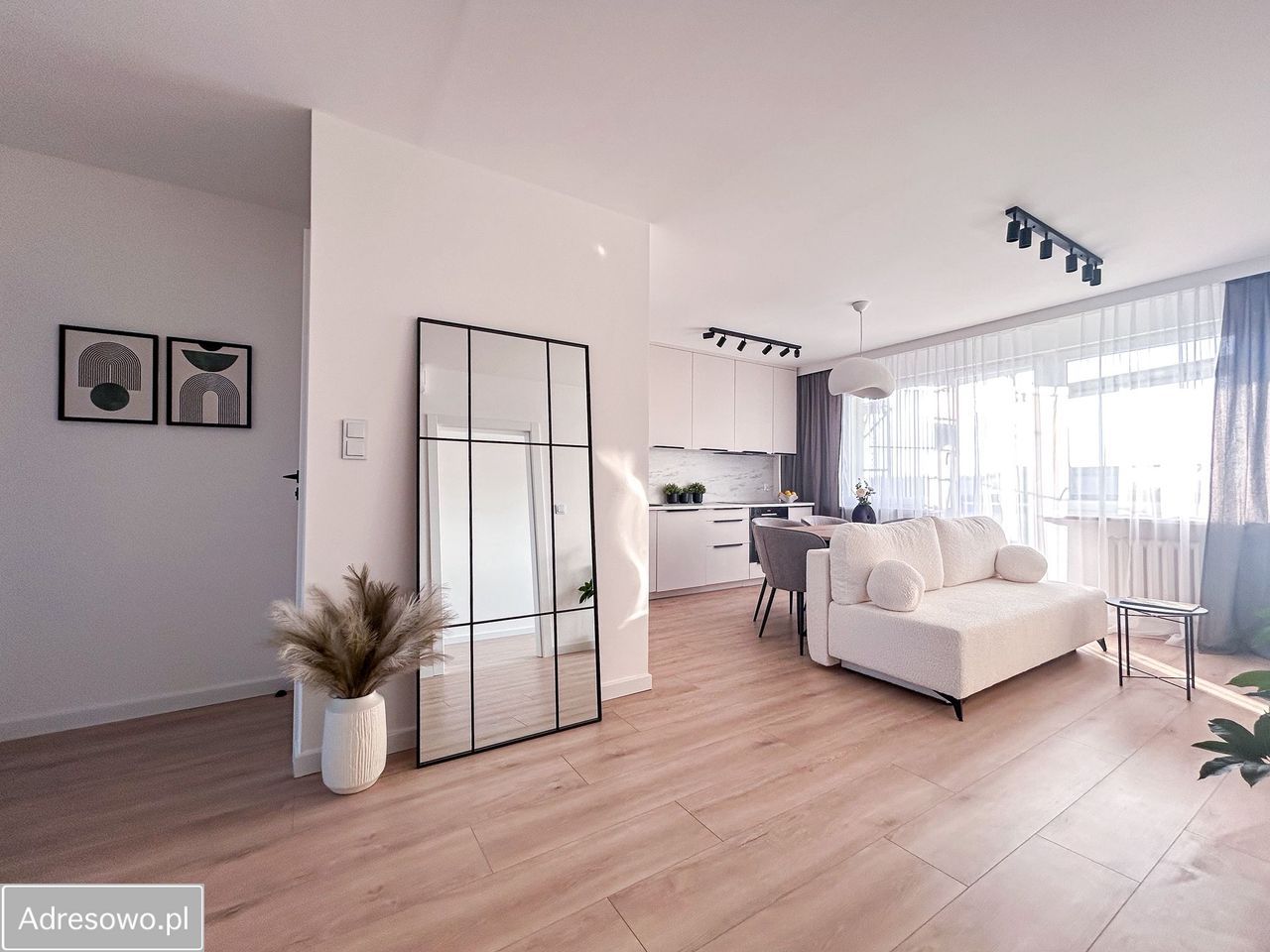 Mieszkanie 4-pokojowe Warszawa Gocław, ul. Orlego Lotu. Zdjęcie 9