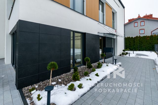 Biuro Rzeszów, al. Niepodległości. Zdjęcie 11