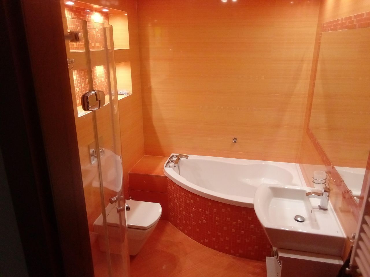 dom szeregowy, 5 pokoi Jarocin, os. Osiedle Bajkowe. Zdjęcie 2