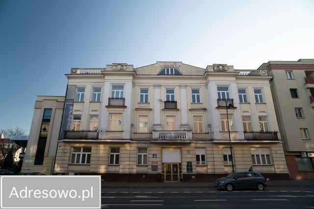 Dom Piotrków Trybunalski, al. 3 Maja, bez pośrednika - 1867 m2 - 3 999