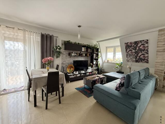 Mieszkanie 4-pokojowe Iwiny, ul. Miodowa. Zdjęcie 2