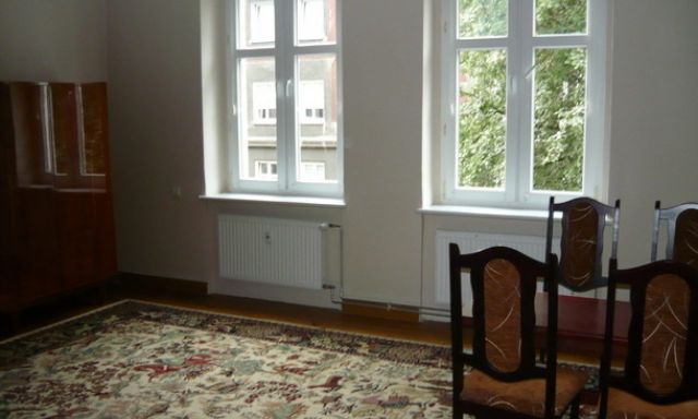 Mieszkanie 4-pokojowe Słupsk Centrum, ul. Stanisława Małachowskiego. Zdjęcie 1